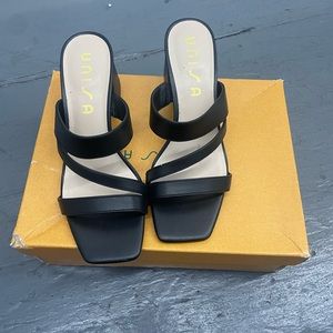 Unisa Miriam Sandals (Brand New)